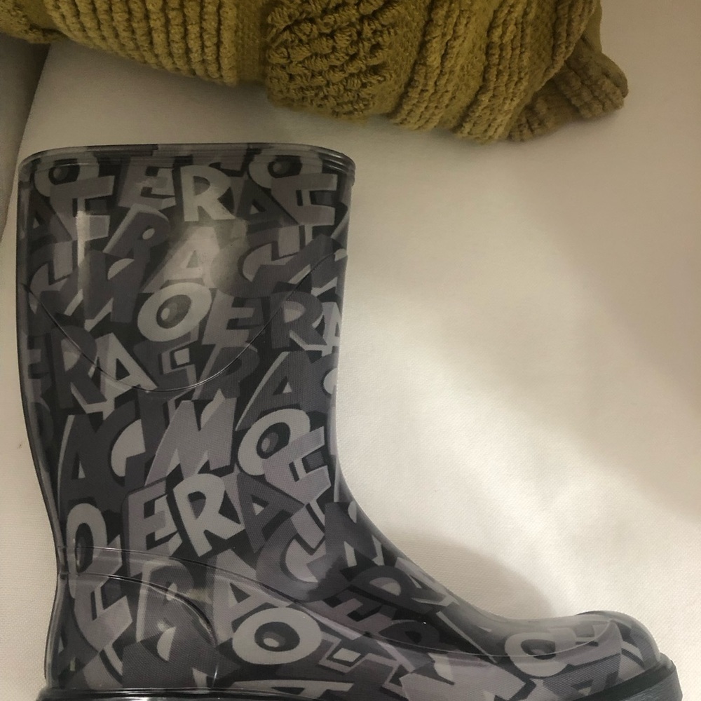 Salvatore Ferragamo Boots ! - Picture 3 of 8